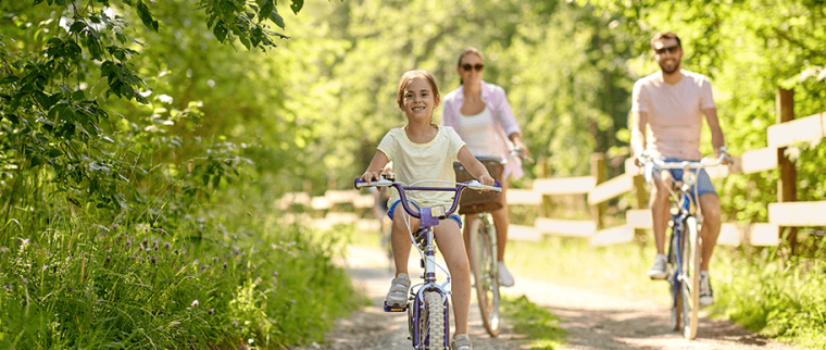 vélo en famille l'été
